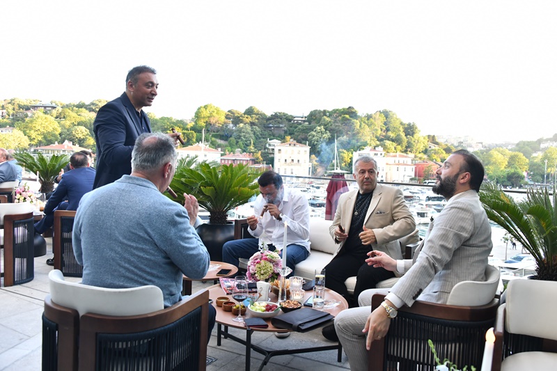 Yüzüklüler Kulübü :  Yeni Üyelerle Tan��ma Partisi The Grand Tarabya�da Gerçekle�ti 